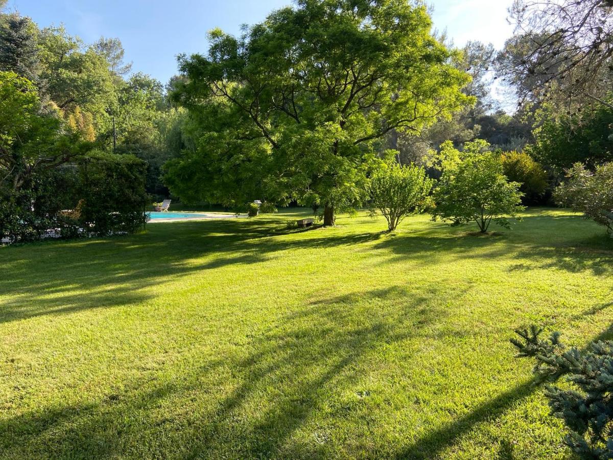 Villa De Miha Вальбон Экстерьер фото